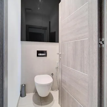 Apartment Con1 - 2 Pieces + Mezzanine, Centre